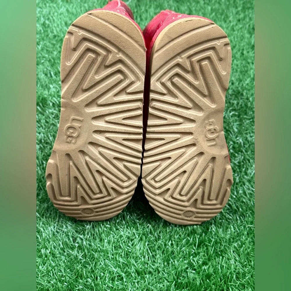 Kid's UGG CLASSIC II‎ METALLIC SPARKLE RED BOOTS- Size 1 #1125372K